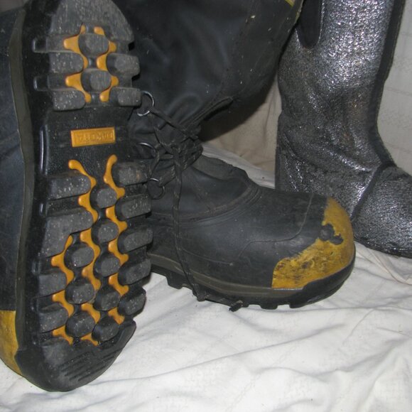 Pair of Dakota Men's size 10 winter working boots - Picture 5 of 6